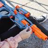 Hasbro Nerf Elite Eagle Point Pistolet na strzałki z lunetą Nerf Bolt Zabawka zewnętrzna dla chłopców i dziewcząt Wiek 2.0 RD-8 Bębenek na 8 strzałek, & Zbiornik, Akcja, 8+
