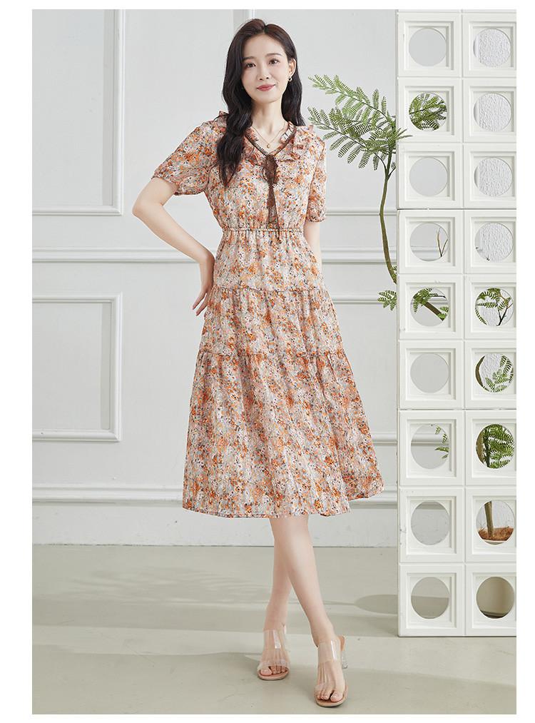 Summer Fashion V-neck Short-sleeved Long Dress with Temperament for Aging Women