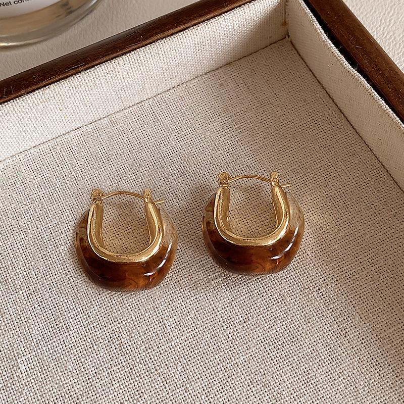 Amberkaffe Fransk Retro Luksus Øredobber - Kvinners Elegante Stikker med Nisjedesign