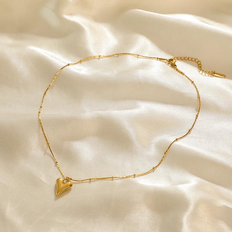 Love Necklace For Women In Summer, Light Luxury Niche Collarbone Chain, Simple Temperament, High-End Neck Chain Accessory