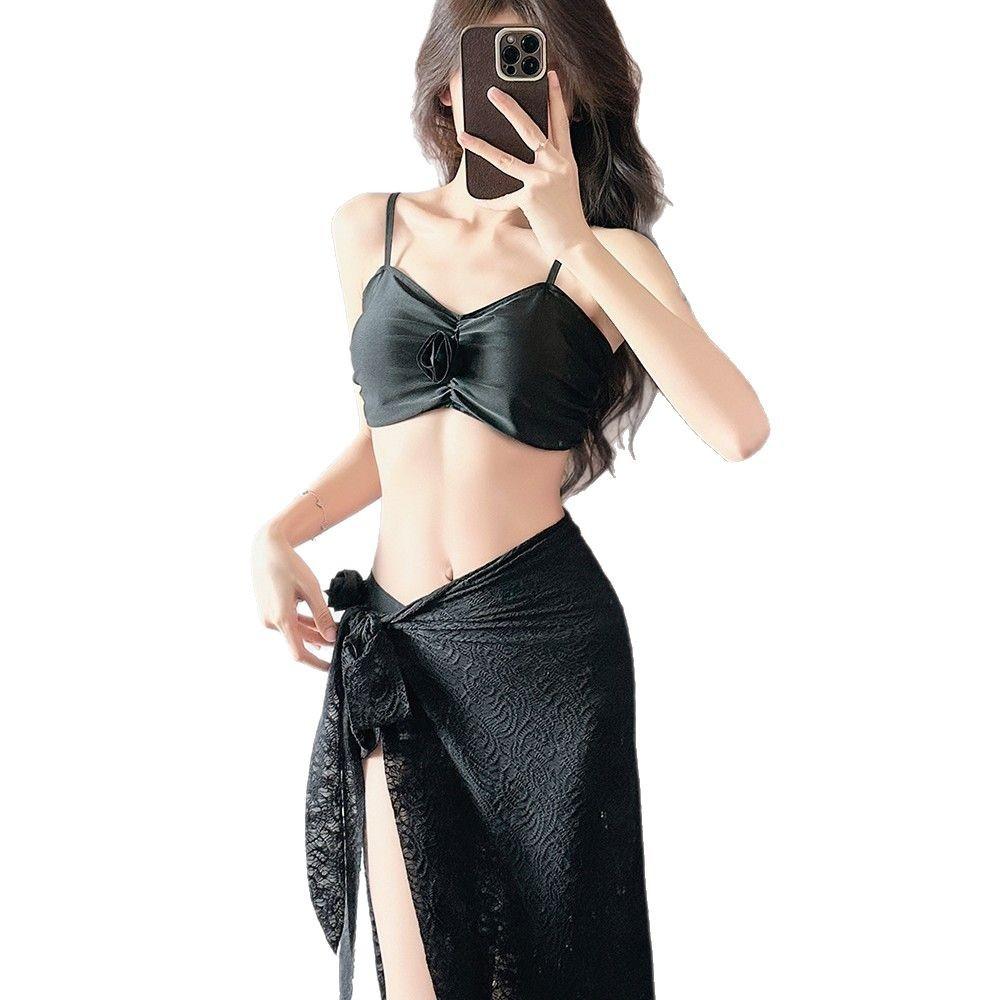 [Queen of Aura] bikini bikini split sexy three-piece swimsuit slim niche vacation swimsuit women