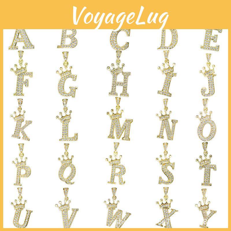 Elegancki Naszyjnik z Zawieszką z Inicjałami Korony Alfabetu i Złotym Łańcuszkiem Biżuteria