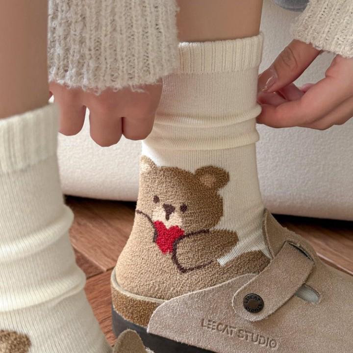 Autumn/Winter Flocked Animal Cartoon Cotton Mid-Calf Socks: Cute Preppy Style for Women and Girls
