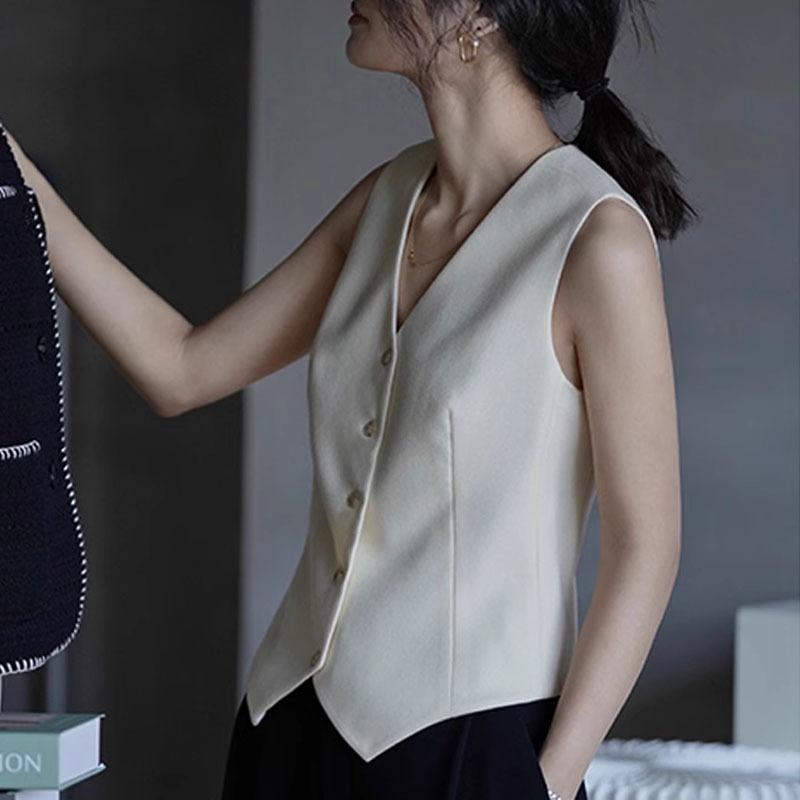 Vintage Style Commuter Style Classic White Waistcoat with Simple Slim Elegant Single