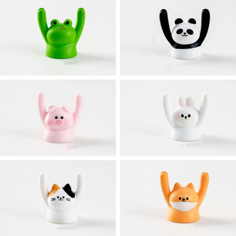 WTEMPO Cute Raising Hand Animal Photo Holders Desktop Message Note Memo Card Holders Resin Table Seat Number Card Clips Car Interior Decors