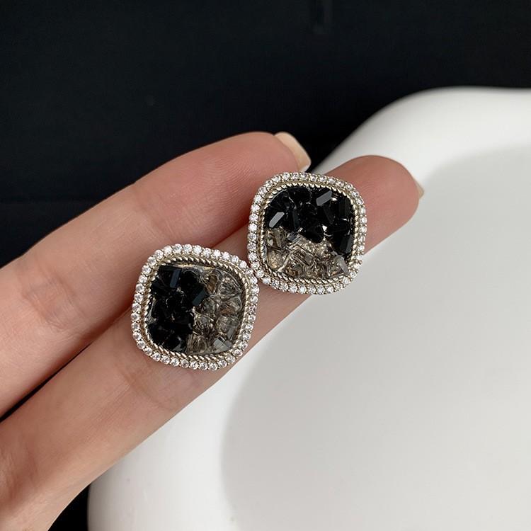 Niche Design Gradient Effect Earrings Square Geometric Crystal Stud Earrings Women'S Light Luxury Temperament Fashion Earrings