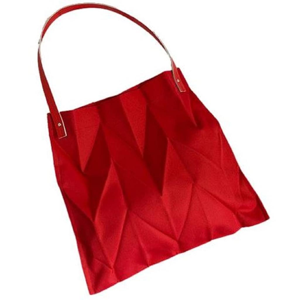 Maison De TAO Pleated Foldable Lightweight Eco Bag for Travel (Red)