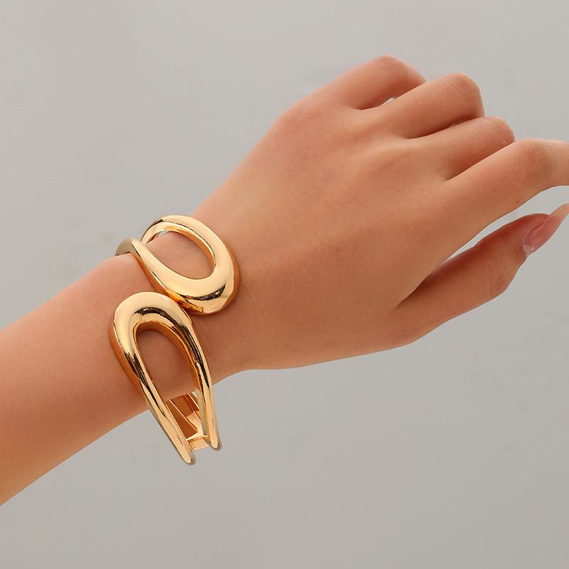 Bracelet INS Minimalist Irregular Wave Jewelry Metal Glossy Bracelet Ladies Jewelry
