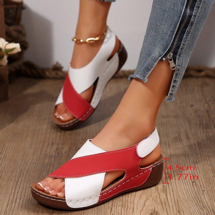 Große Größe breiter Riemen mit Strandabsatz dicke Sohle Fischmaul-Sandalen Sommer neue Rocking-Schuhe