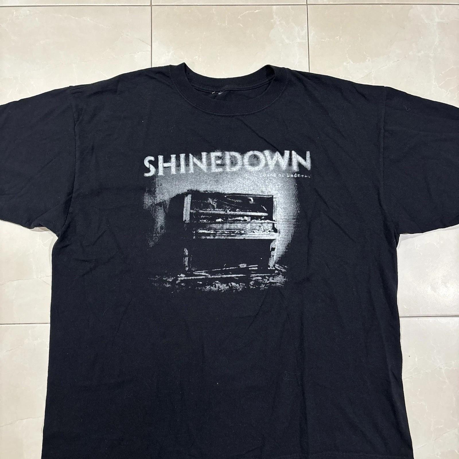 

Винтажная футболка группы Shinedown Черная Гранж Панк Y2K Выцветшая Мужская XL Рок Футболка 90-х L