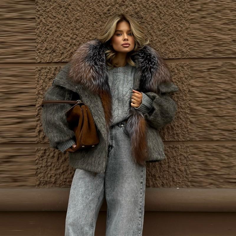 Womens Oversized Hooded Puffer Coat With Detachable Faux Fur Collar Zipper Front Pocket Warm Winter Outerwear
