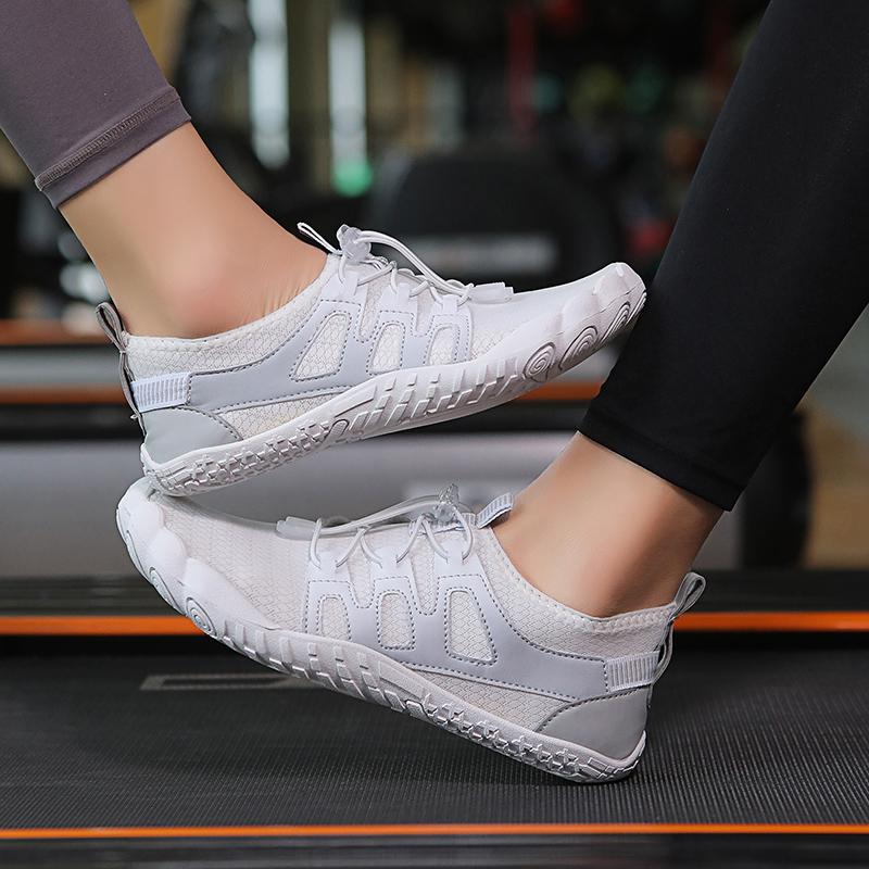 Fashion New Man Sneakers Flat Bottomed Women's Summer Beach Wading Outdoor Anti Slip Couple Sneaker Mesh Breathable Swimming Shoes