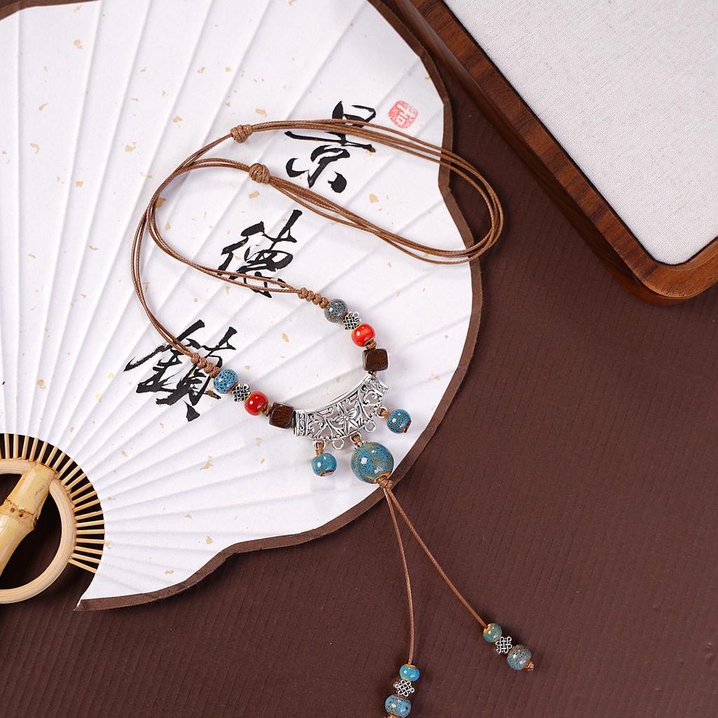 Ceramic Necklace Does Not Fade Women's Light Luxury Niche Autumn and Winter Sweater Necklace Jewelry