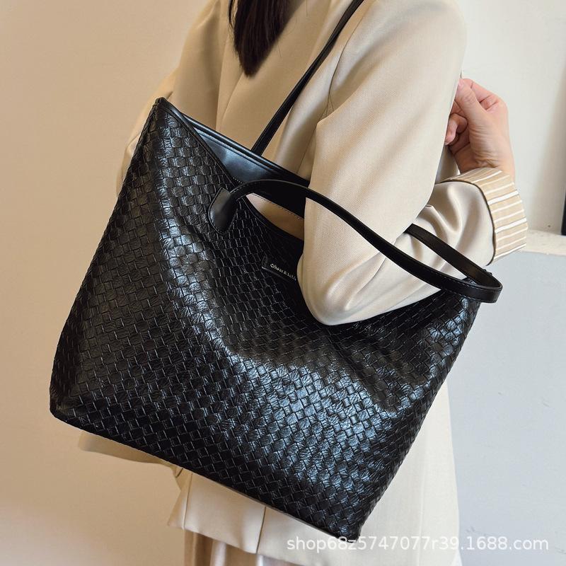 Texture trendy checkered tote bag women's 2025 new fashion casual handbag large-capacity woven shoulder bag