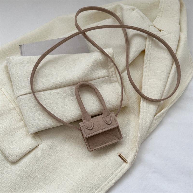 

Trendy Fall Fashion Mini Shoulder Bag With Magnetic Closure For Everyday Use In Various Colors хакі