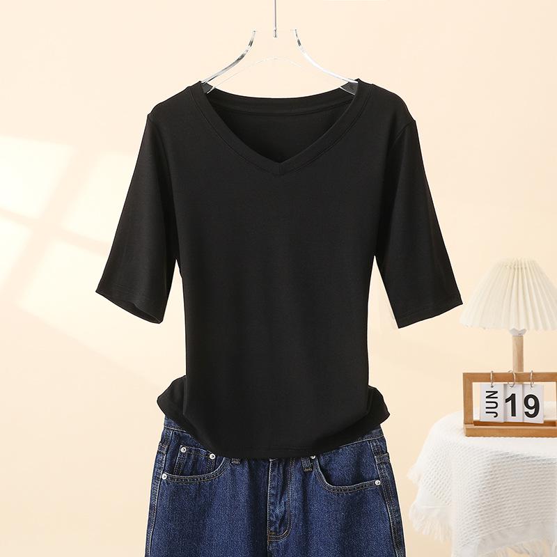 

Women s Slim Fit V-Neck Short Sleeve T-Shirt - Spring/Summer 2025 Collection L (50-60 kg)