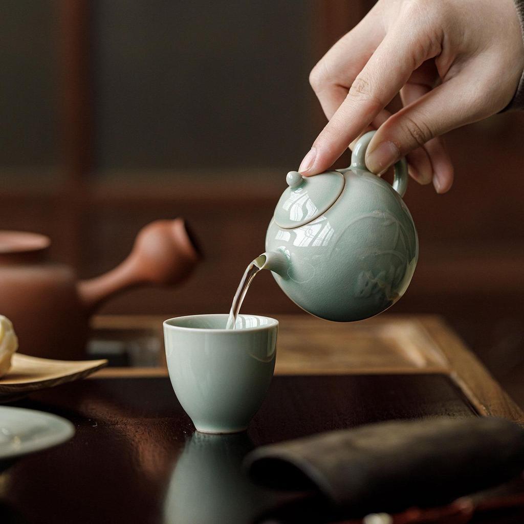 Guānlán Handcrafted Jade Cap Ceramic Teapot: High-Grade Gongfu Tea Brewing Set