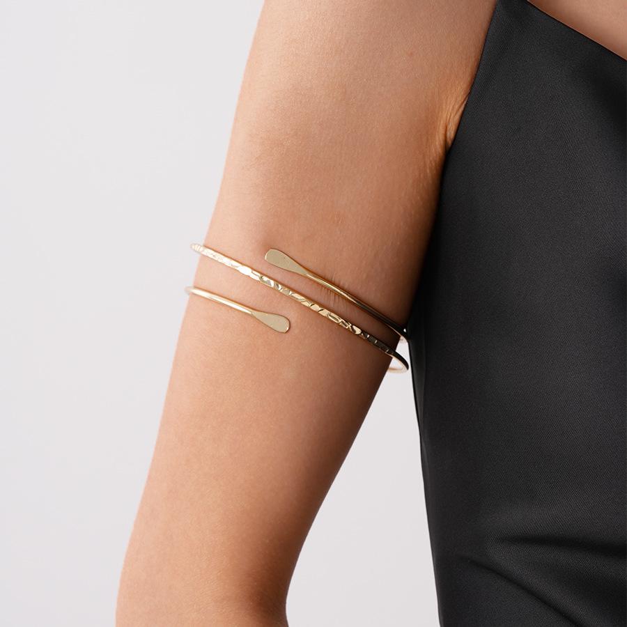Elegant Double-Layer Open Bracelet: Luxurious, Versatile Wristband for Women