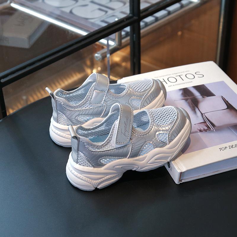 

Kids Sports Shoes Mesh Breathable Girls Sneakers Hook&loop Versatile 2025 Brand New Children Casual Shoes Summer Running Trendy 26 срібний