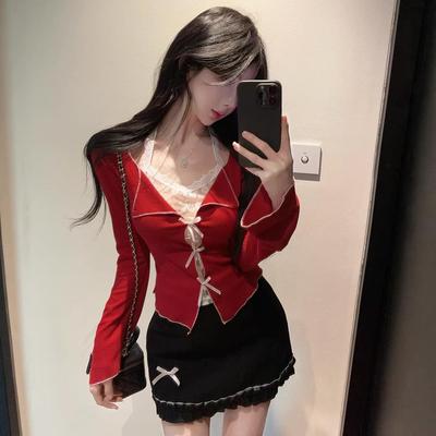 Elegant Faux Two-Piece Halter Lace Long-Sleeve Top - Women's Slimming Autumn/Winter Red T-shirt