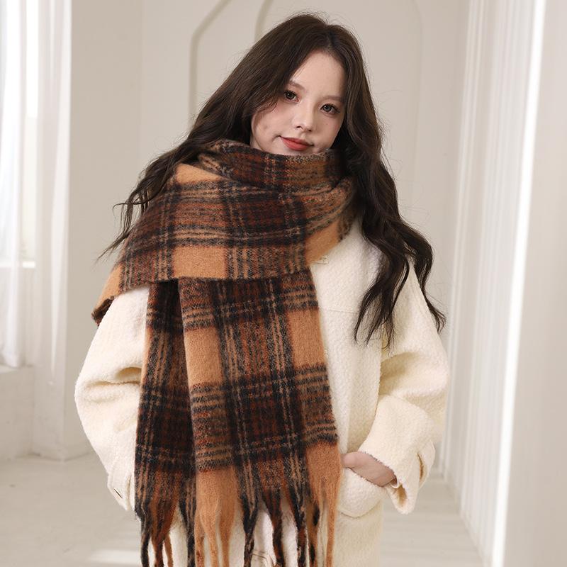 Maillard style brown imitation cashmere scarf women's winter senior sense tassel mohair thickened scarf student new