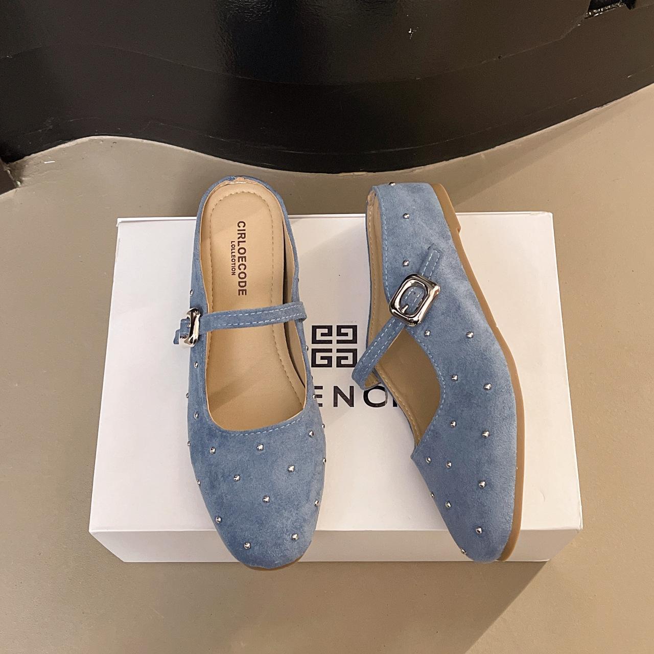 

Sweet and cool rivet polka dot round head shallow mouth Mary Jane slippers women s summer retro flat-bottomed suede bag head shoes grandma shoes 35