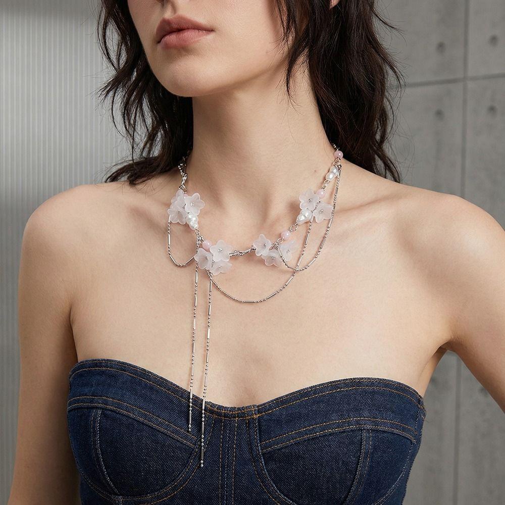 Light Luxury Cherry Blossom Necklace Sweet Pink Clavicle Chain Lockbone Chain  Niche Collection