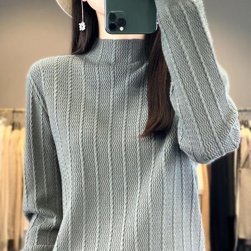 Women's Half-High Collar Knit Pullover Sweater - Slim-Fit Korean Style for Autumn and Winter