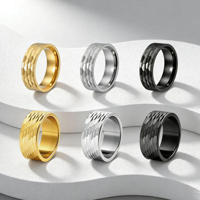 18 Karat Gold Gehämmert Textur Partnerringe - Europäischer und Amerikanischer Stil