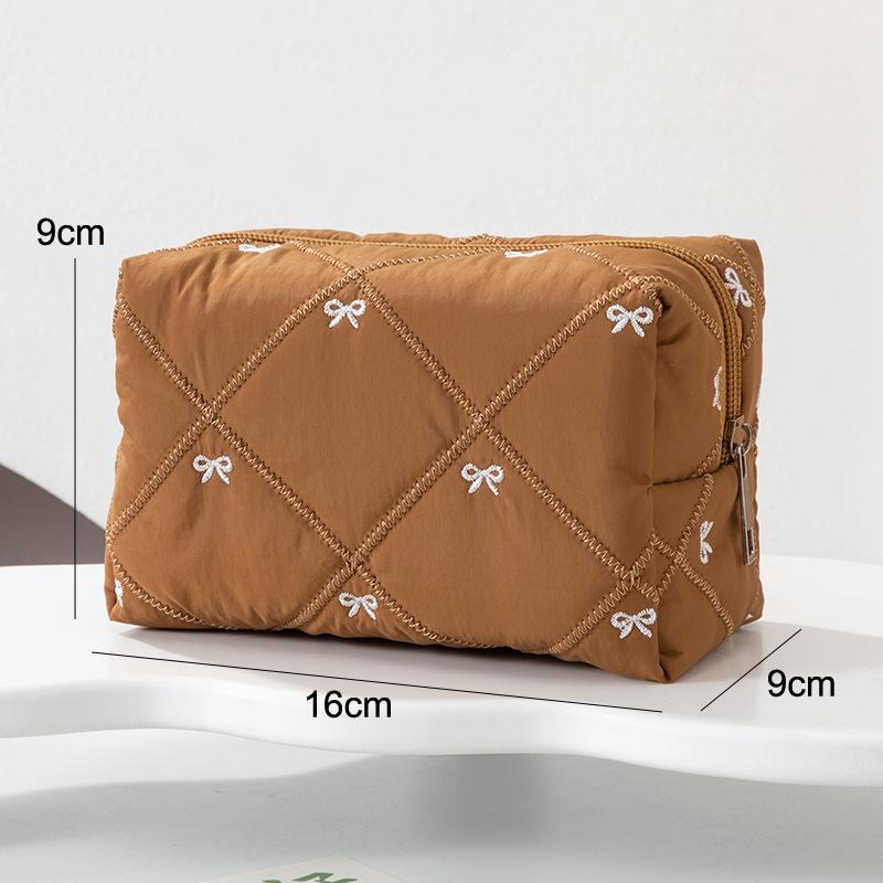 Women'S Cute Bow Quilted Makeup Bag Case Portable Travel Brush Wash Toiletry Bag For Women Cosmetic Organizer Pouch