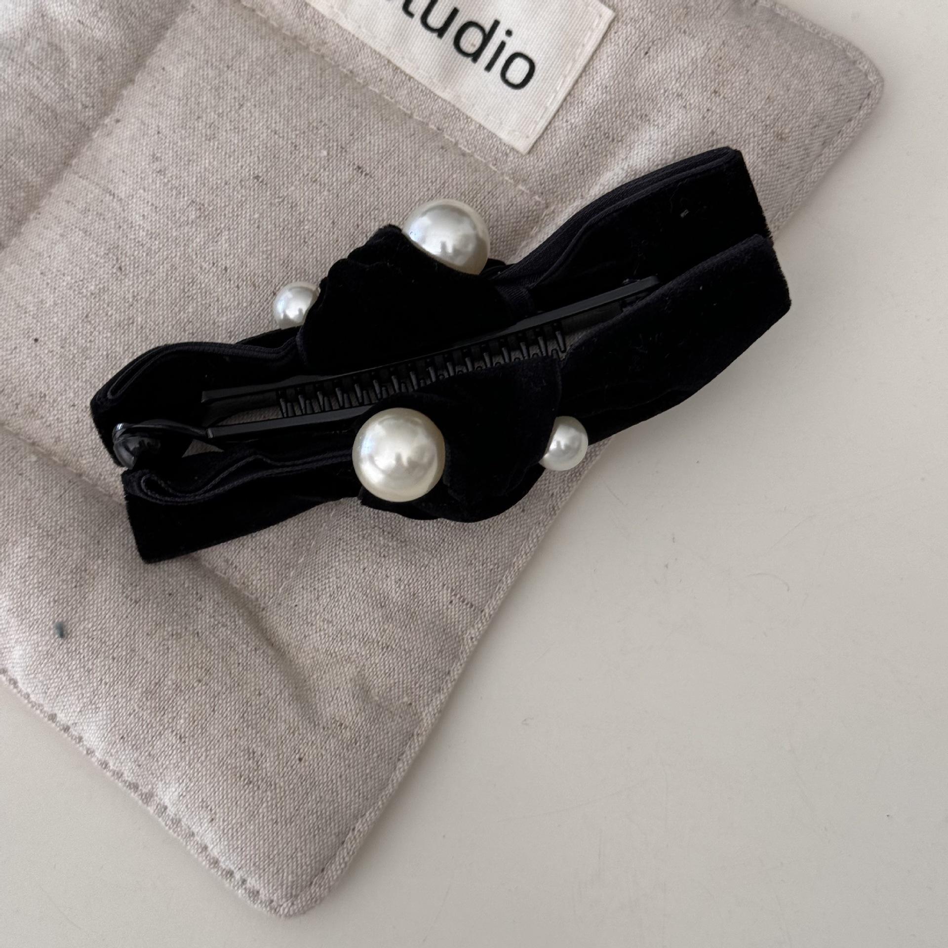 Французская ретро бархатная заколка-банан с жемчужным бантом, осенне-зимний элегантный и стильный аксессуар для волос