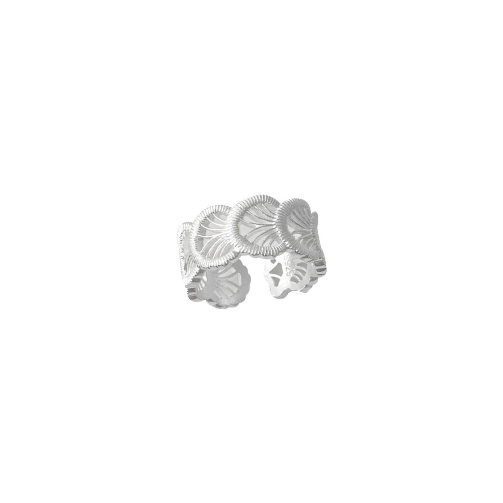 Elegant Women's Double-Layer Hollow Shell Ring - Trendy, Light Luxury Statement for Index Finger.