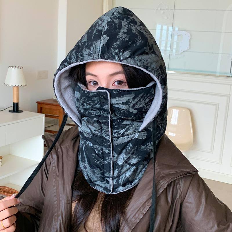 

Winter men s and women s outdoor cycling fleece neck protection Lei Feng hat warm hat windproof mask scarf integrated pullover hat