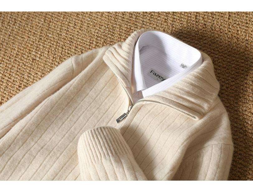 Herren Cardigan 100% Reine Wolle mit Reißverschluss: Herbst/Winter Schlank geschnittener Pullover mit vertikalem Rippstrick und Reverskragen.