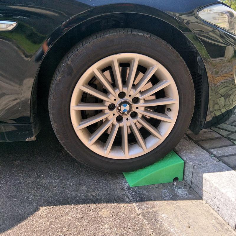 Car Ramp Sill Pad - Plastic Vehicle Curb Slope & Speed Bump