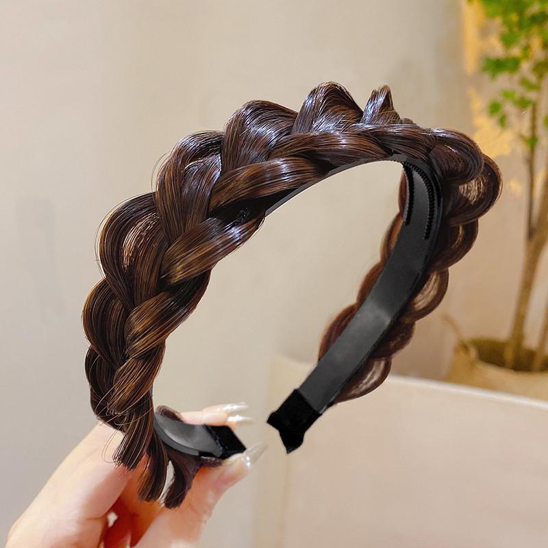 

High-End Non-Slip Fishbone Braided Wig Headband for Women темно-коричневого кольору