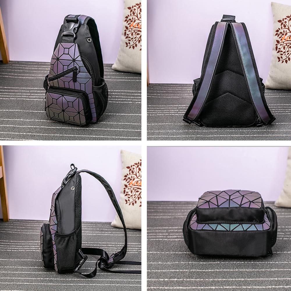 Borsa luminosa da donna Zaino laser geometrico Borse a tracolla trapuntate Borsa a petto semplice con ologramma laser