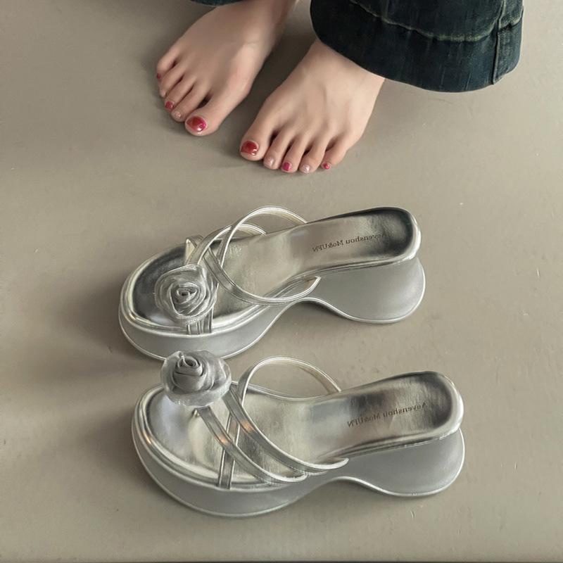 Fashion flower pearl toe cool slippers women's summer new temperament celebrity one word muffin bottom slope slippers