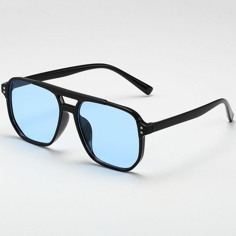 Retro Double-Bridge Sunglasses with Large Ocean Lenses - Fashionable and Simple Design