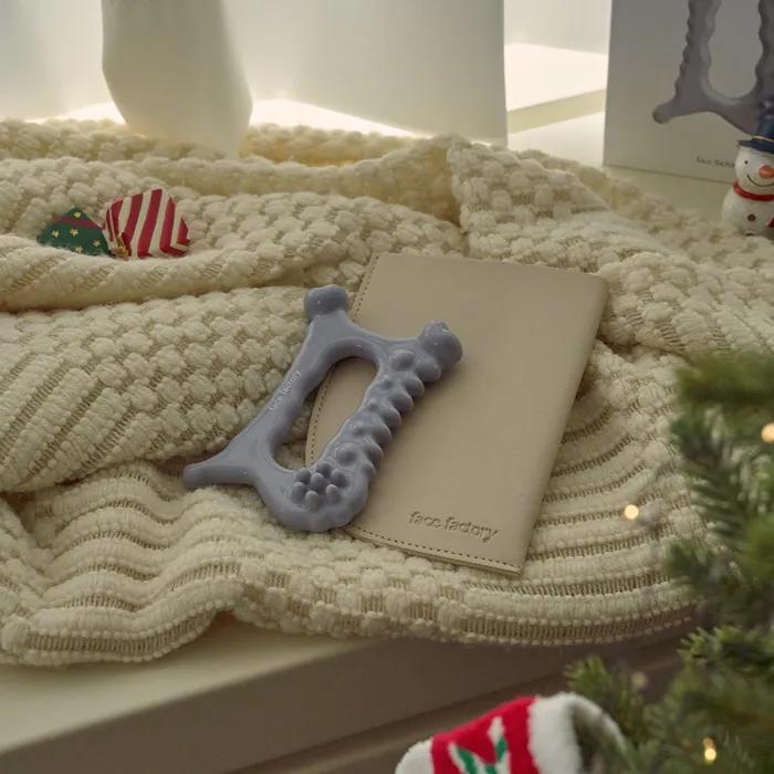 _Ceramic Detox Guasha Massager Berry Ferry Edition + Jojoba Oil Gift Set