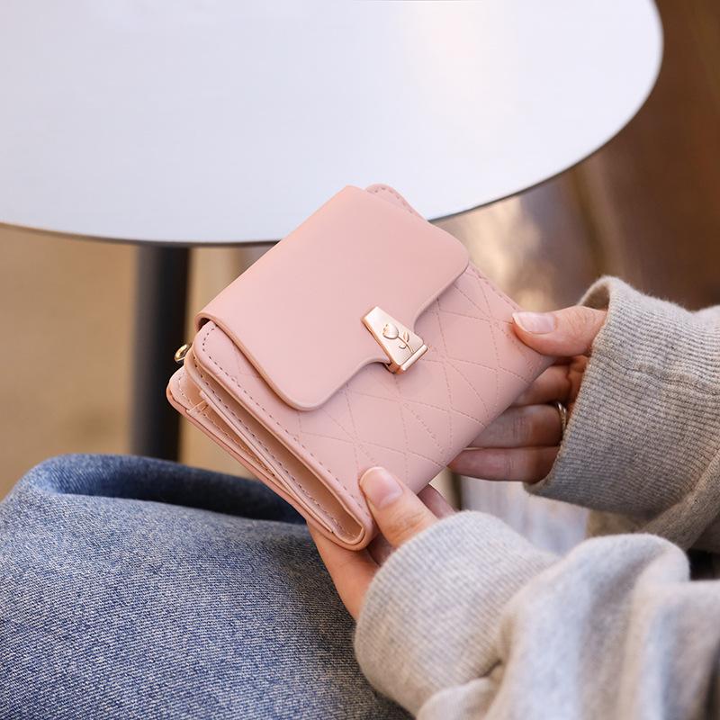 Women's Short Wallet with Simple and Versatile Hardware Buckle Niche Short Wallet