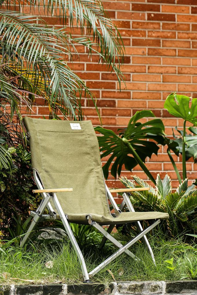 Simpleme Outdoor High Back Low Chair Ultra Light Aluminum Folding Camping High Back Low Chair Load Capacity 120KG Sitting Height 31cm Suitable for