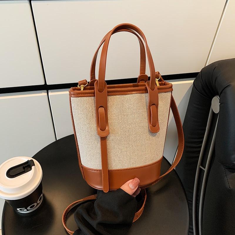 Fashionable Large-capacity Commuter Single-shoulder Crossbody Bucket Bag