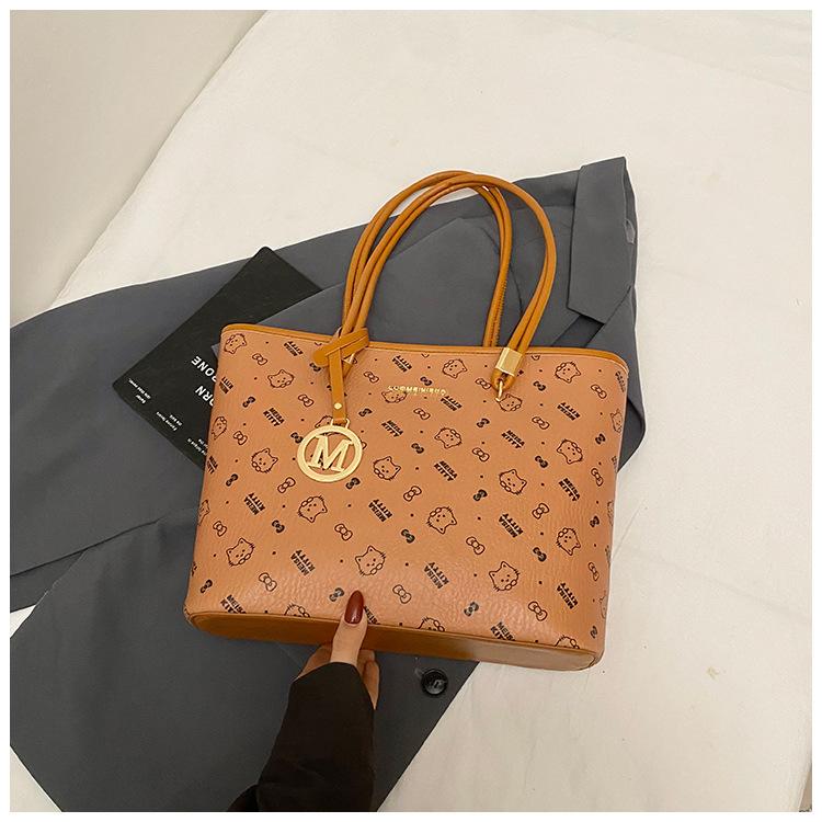 Premium sense large-capacity bag women's 2025 new popular fashion light luxury niche shoulder bag commuter tote bag