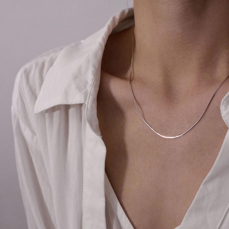 Fashion Classic Clavicle Chain Sterling Silver Jewelry S925 Silver Necklace 1MM Snake Chain with Chain 1MM Snake Bone Chain