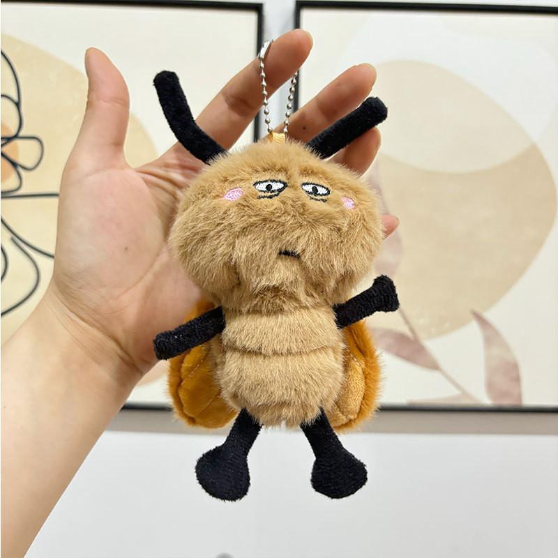 Creative Plush Cockroach Keychain Adorable 12cm Stuffed Insect Doll Bag Charm Gift