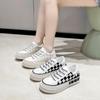Retro Kleine Weiße Schuhe Damen Frühling und Herbst Neue Ins Trendy Plateau Plaid Vielseitige Sport- und Freizeit-Boardschuhe