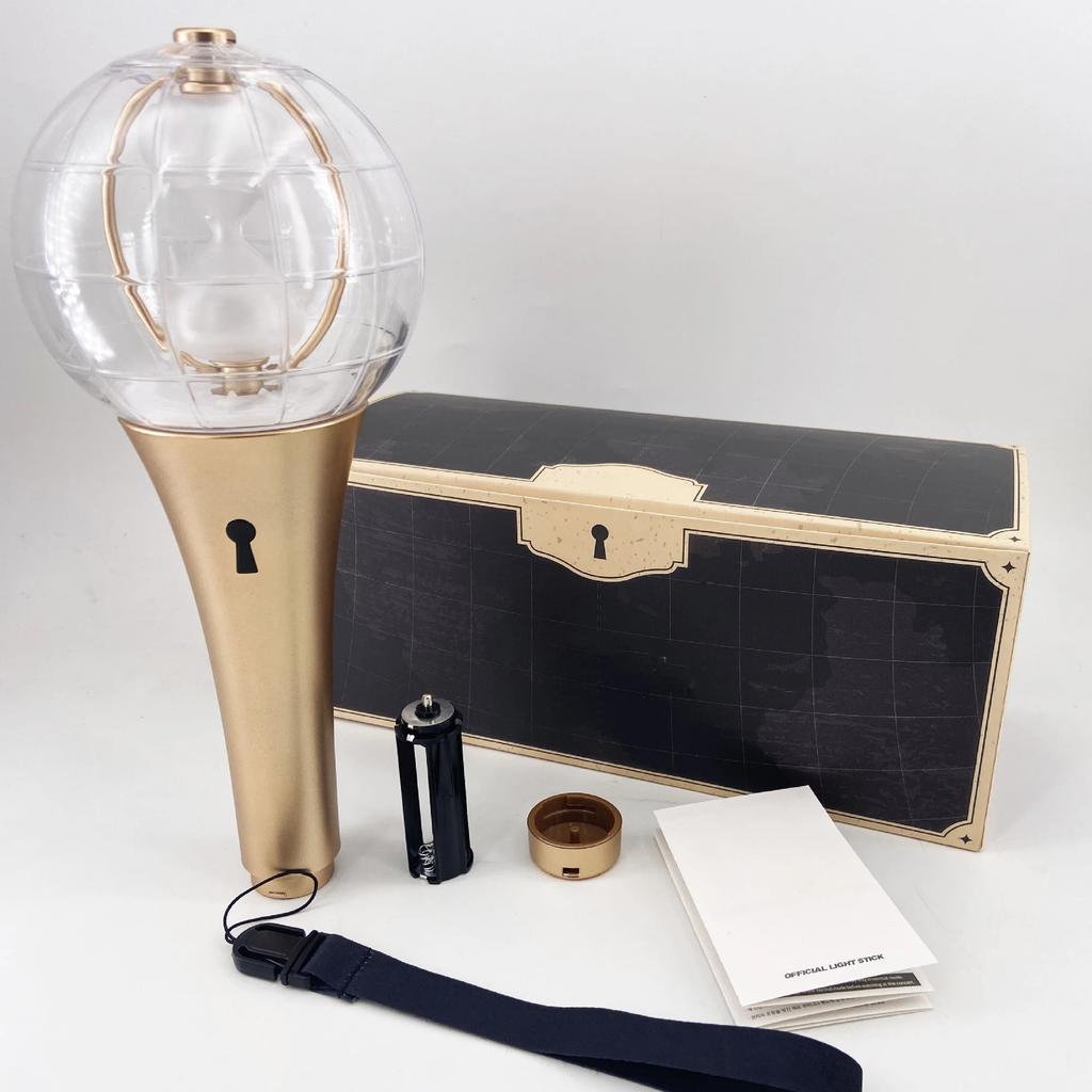 High Quality Kpop Ateezed Ver.2 Ver.1 Lightstick Globe Hand Lamp Concert Lamp Hiphop Light Stick Flash Fluorescent Fans Collection