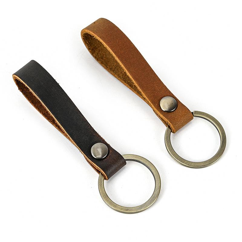 Original And Personalized Retro Mad Horse Leather Keychain, First Layer Leather Gift Keychain, A Large Number Of