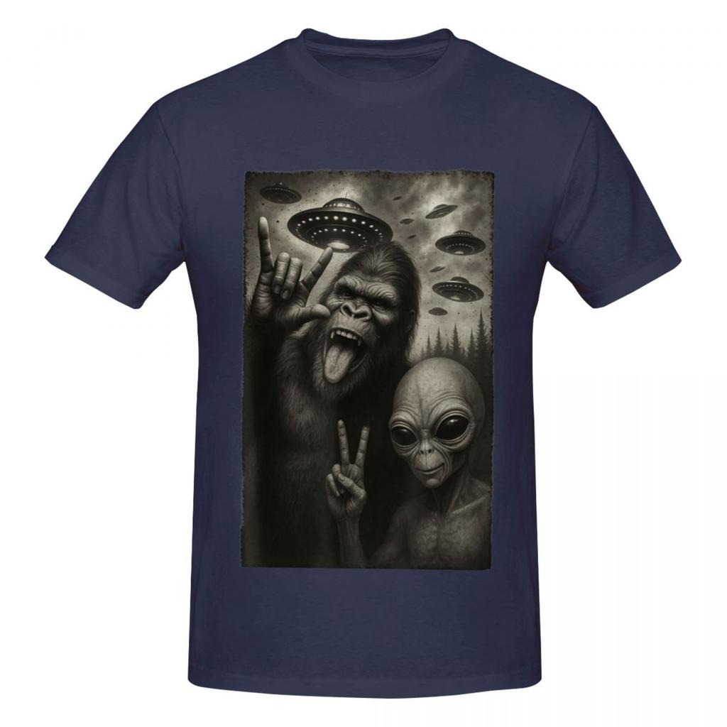 Unisex Fun Selfie Bigfoot Alien Sasquatch Rock On Hand Sign UFO T Shirt Streetwear Plus Size Oneck Cotton Sleeve Custom Tshirts